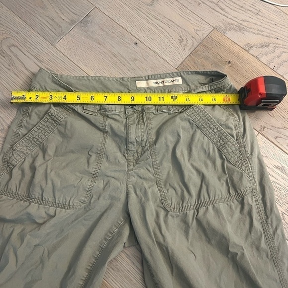 Dkny Jeans Army Green Ankle Length Cargo Style Pants, rolled at bottom, Size 6 - Picture 3 of 5